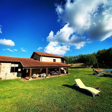 Habitaciones Con Bano Individual En Casa De Campo. Piscina. Amoeiro Dış mekan fotoğraf