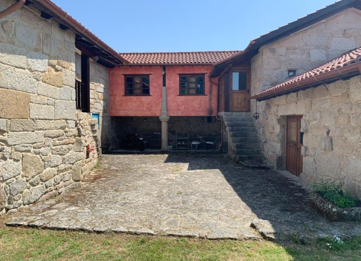 Habitaciones Con Bano Individual En Casa De Campo. Piscina. Amoeiro Dış mekan fotoğraf